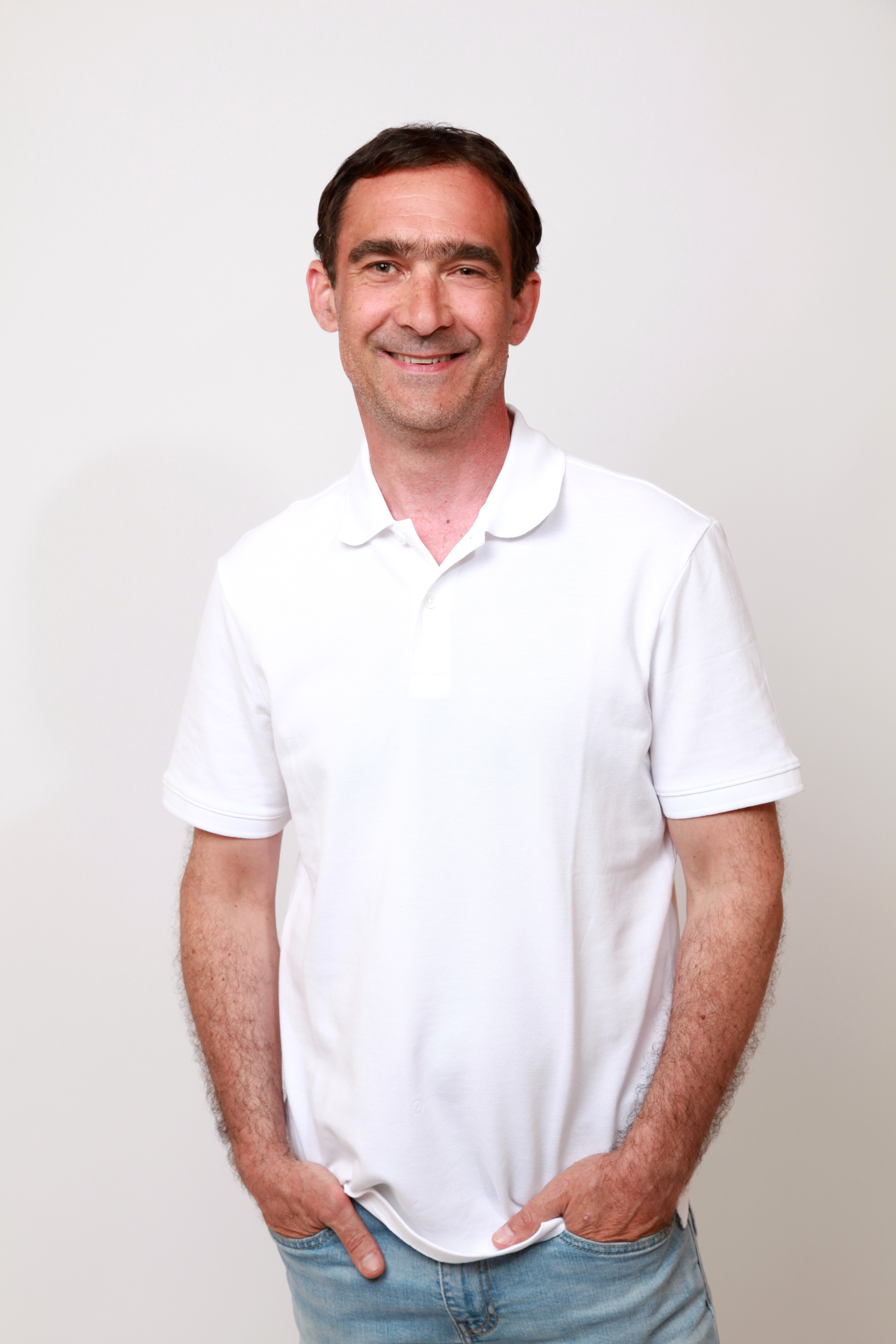 Patrick Philipoff bei der Behandlung – Mobile Physiotherapie Hamburg